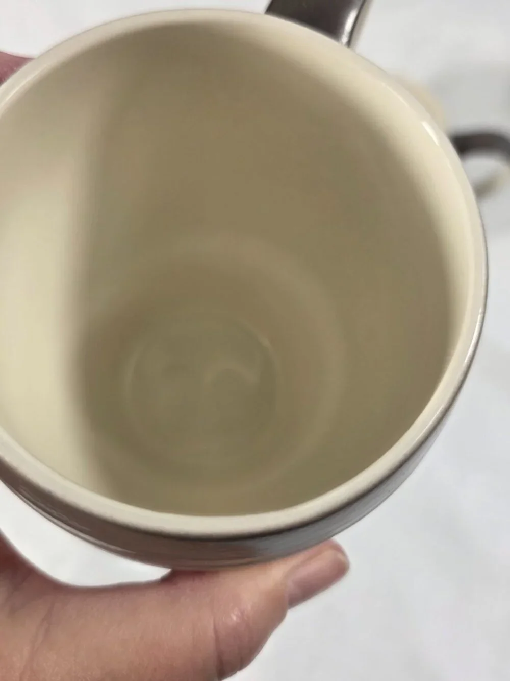 TWO Mikasa Swirl Ombre Mocha Mugs White with Mocha Border Embossed Rings